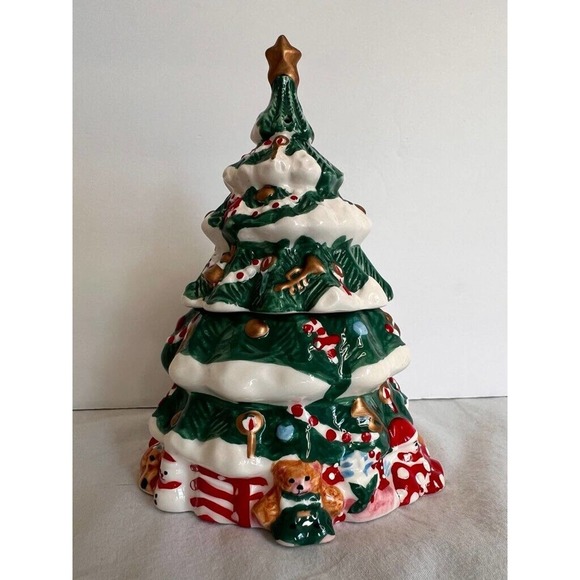 Holly Tree Christmas Salt &‎ Pepper Shakers Ceramic Holiday 2 Piece Set 7" New - Picture 1 of 9